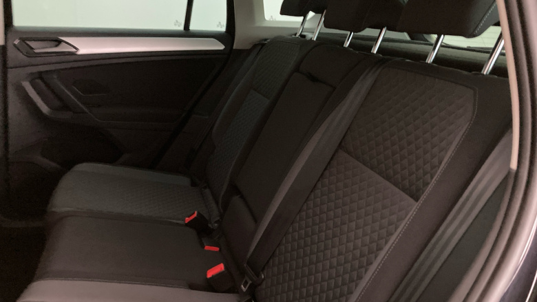 Volkswagen Tiguan 1.4 TSi 125 SE Nav 5dr Petrol Estate